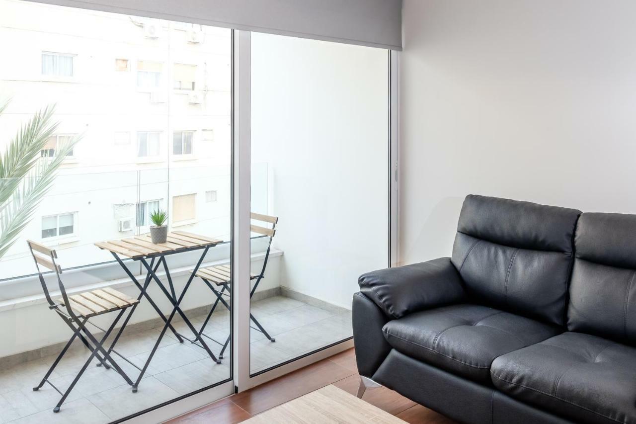 The Loft Studio Appartamento Larnaca Esterno foto